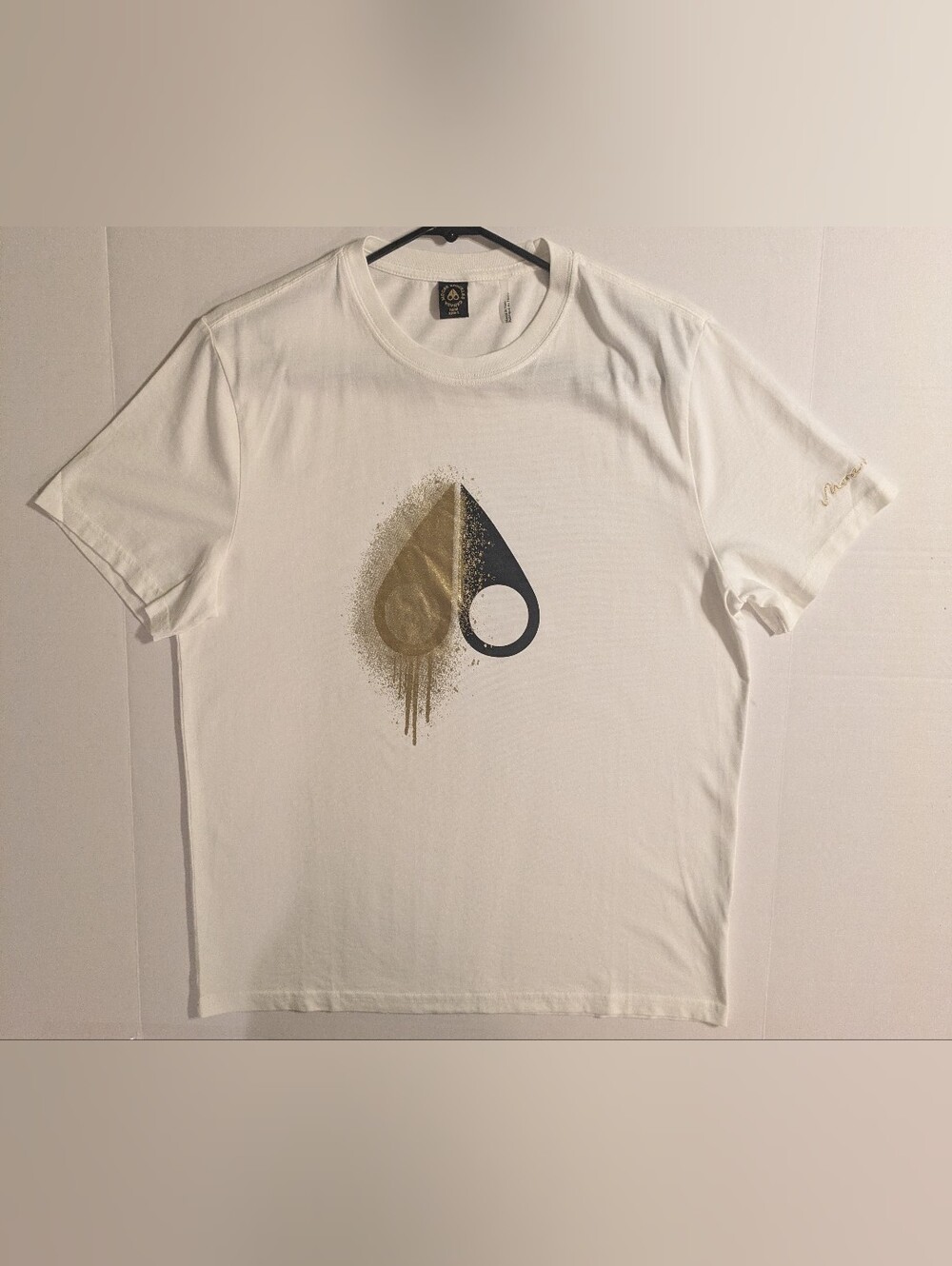Moose Knuckles White T-Shirt w/ Gold & Black Graphic- M (NWOT)